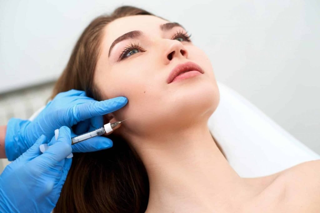 دورات التجميل اللاجراحي في تركيا اسطنبول