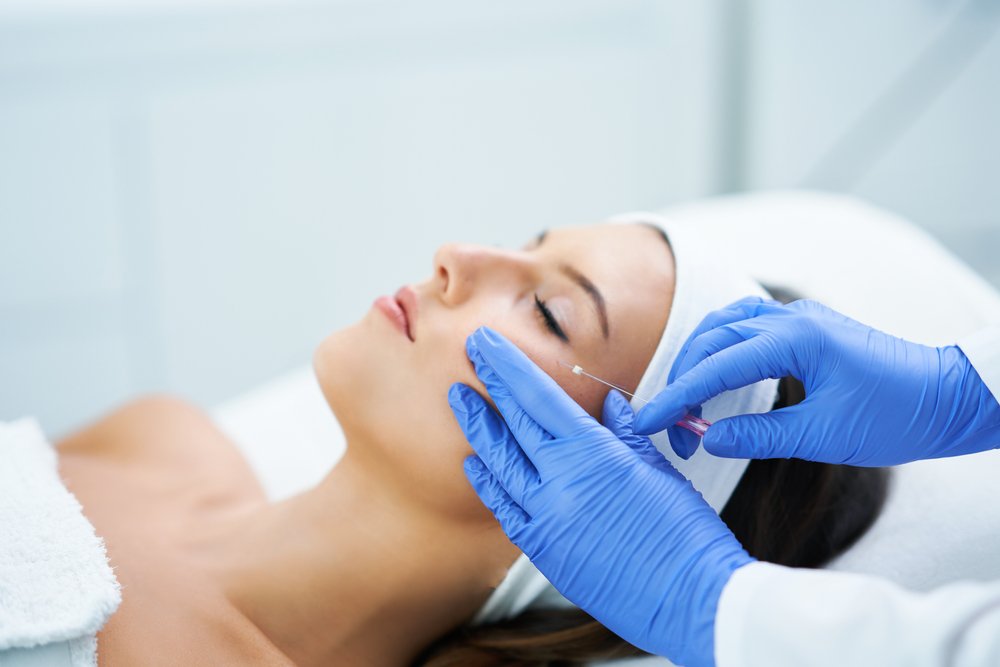 الخيوط التجميلية